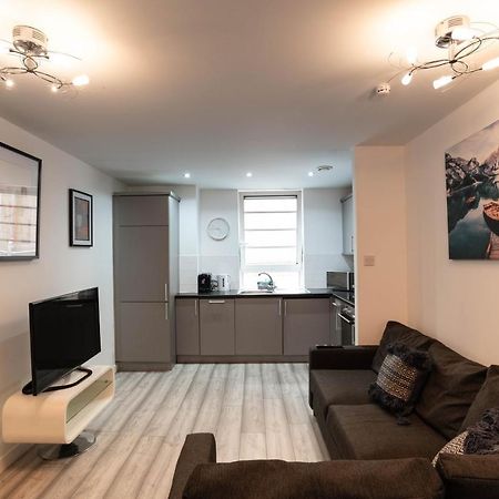 Modern Apartment, In The Heart Of Глазго Экстерьер фото