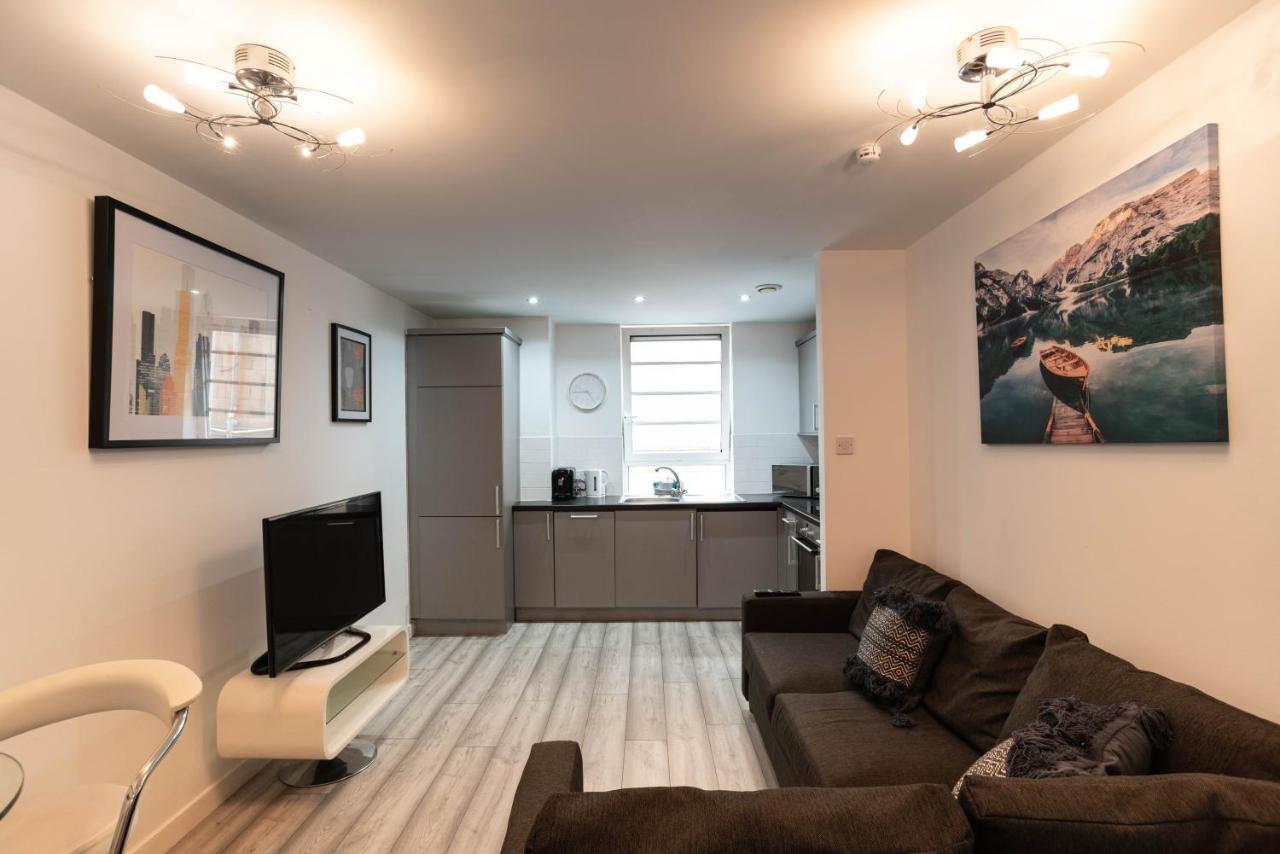 Modern Apartment, In The Heart Of Глазго Экстерьер фото
